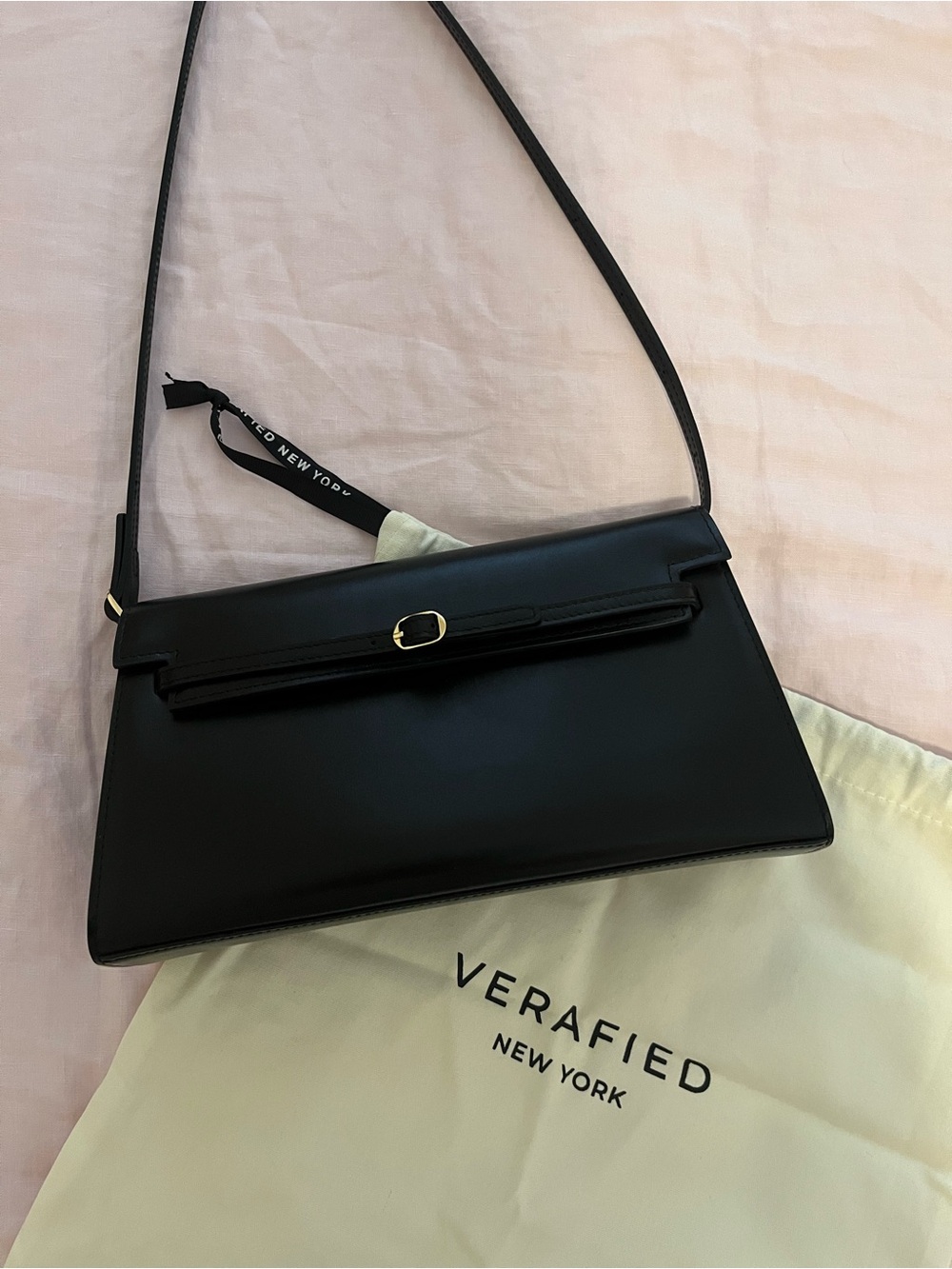 Verafied New York Noir Allure Shoulder Bag